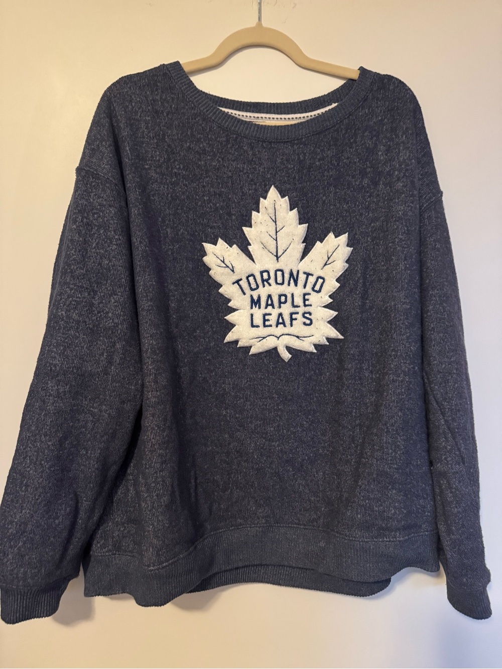 Toronto Maple Leafs Women's Blue Crewneck Sweatshirt